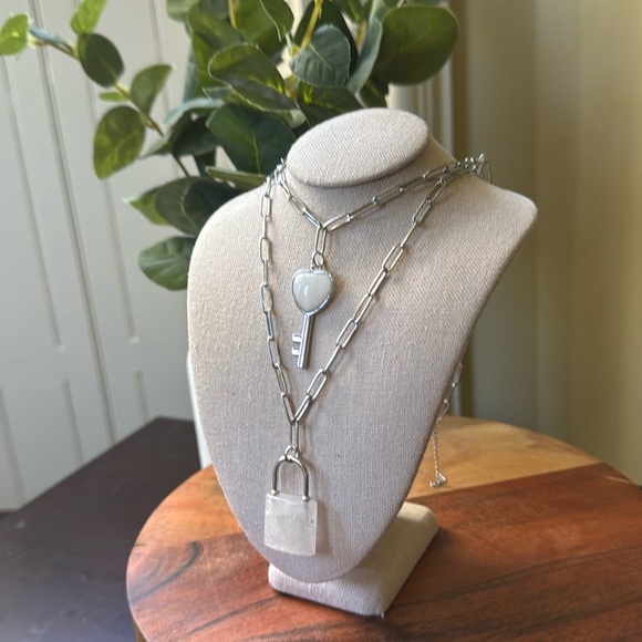 Chic Silver Necklace with Heart and Lock Charms - Picture 2 of 5